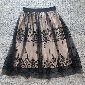 Metro Wear Black and Cream Floral A-Line Skirt